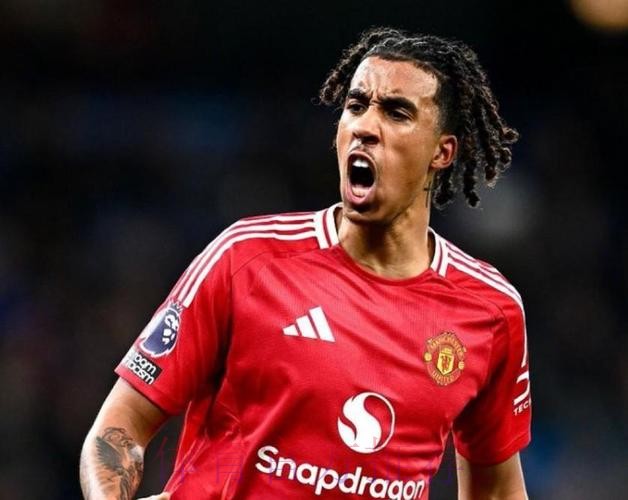 记者:约罗在皇马曼联间选择 后者为其提供5+1合同